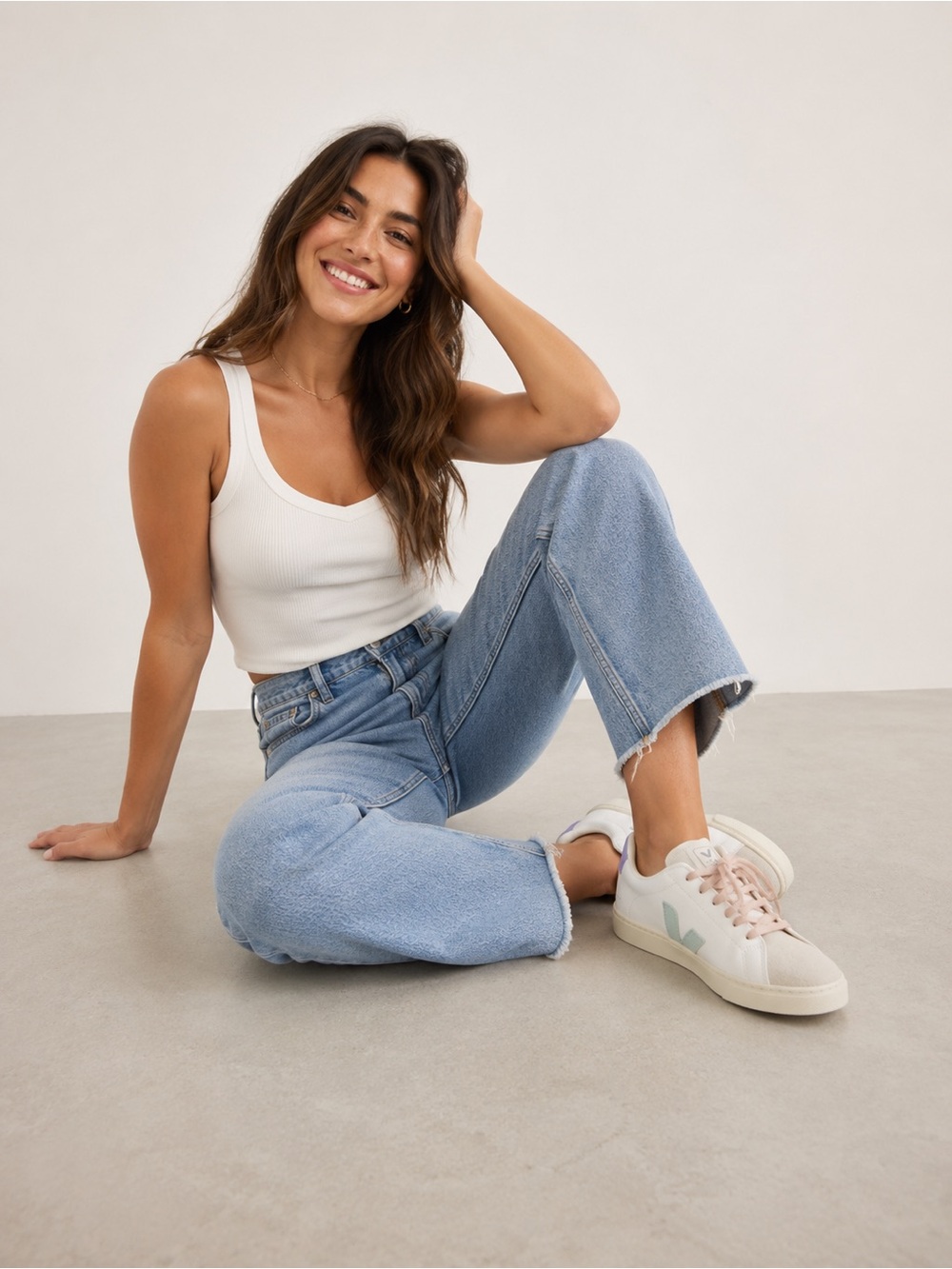 Veja Esplar Leather Sneaker